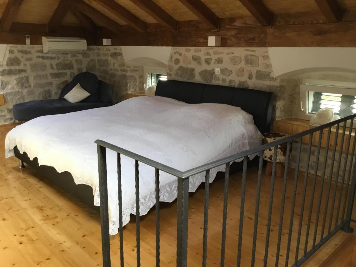 Vila Stein Haus Pirovac Exteriér fotografie